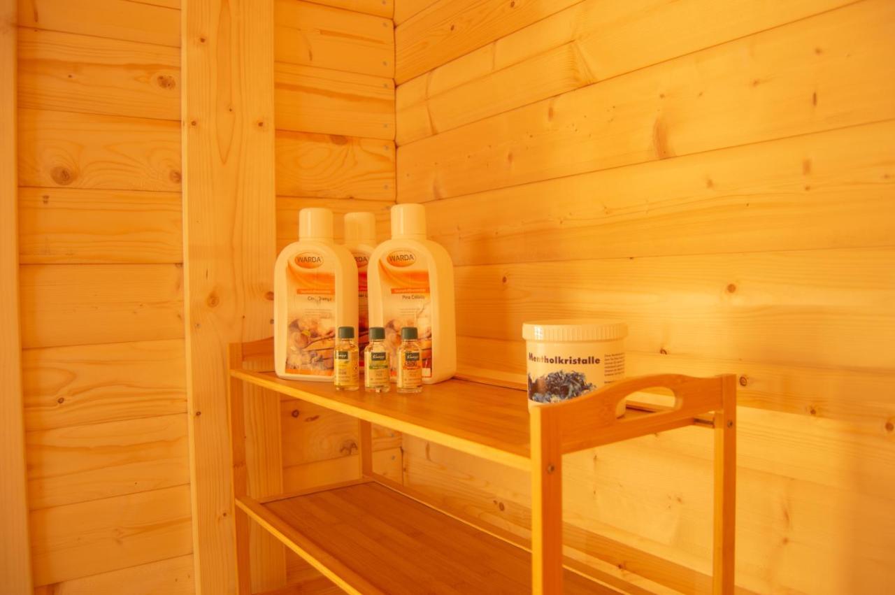 Wellnessoase Mitten In Der Wasserfallstadt Triberg *
